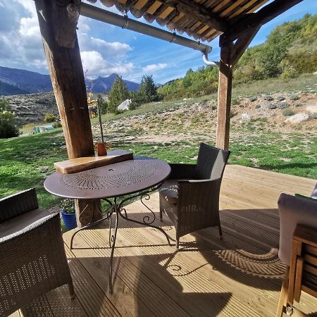 La Peyregoune, Logement En Pleine Nature Et Table D'Hotes Blieux Exterior photo
