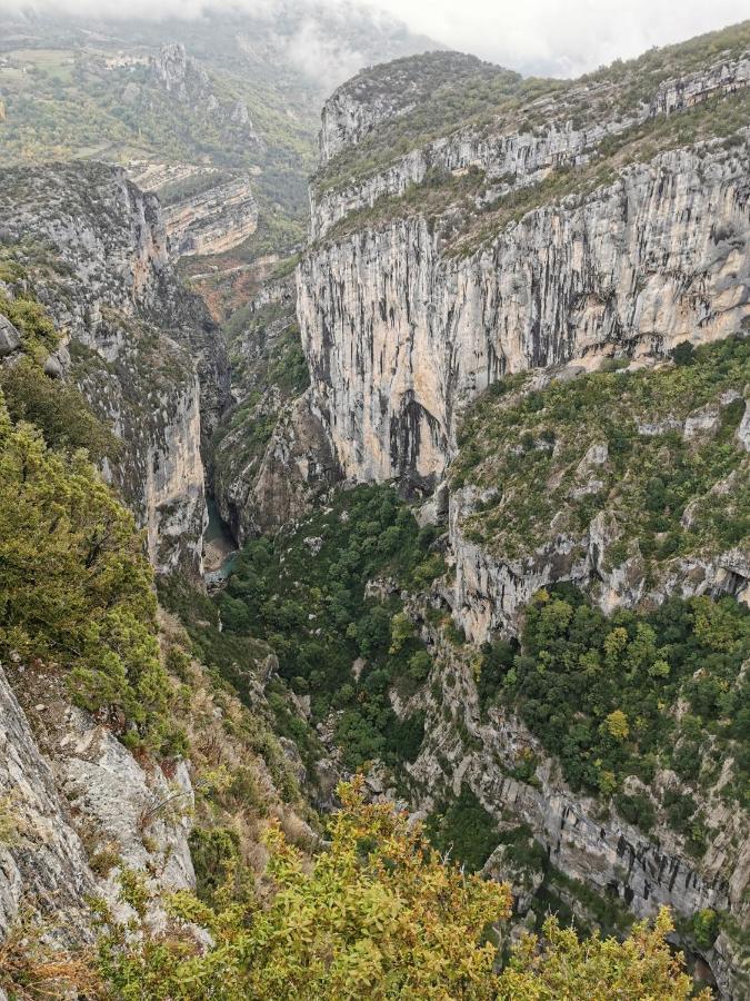 La Peyregoune, Logement En Pleine Nature Et Table D'Hotes Blieux Exterior photo