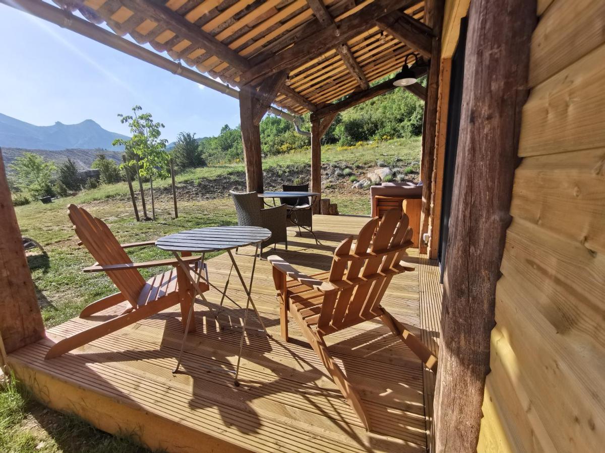 La Peyregoune, Logement En Pleine Nature Et Table D'Hotes Blieux Exterior photo