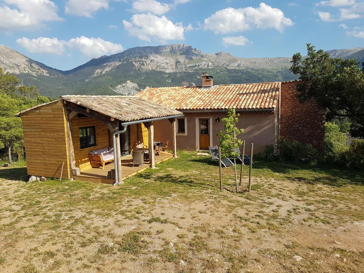 La Peyregoune, Logement En Pleine Nature Et Table D'Hotes Blieux Exterior photo