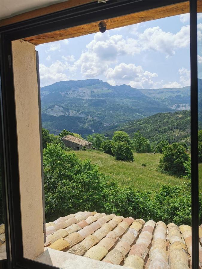 La Peyregoune, Logement En Pleine Nature Et Table D'Hotes Blieux Exterior photo